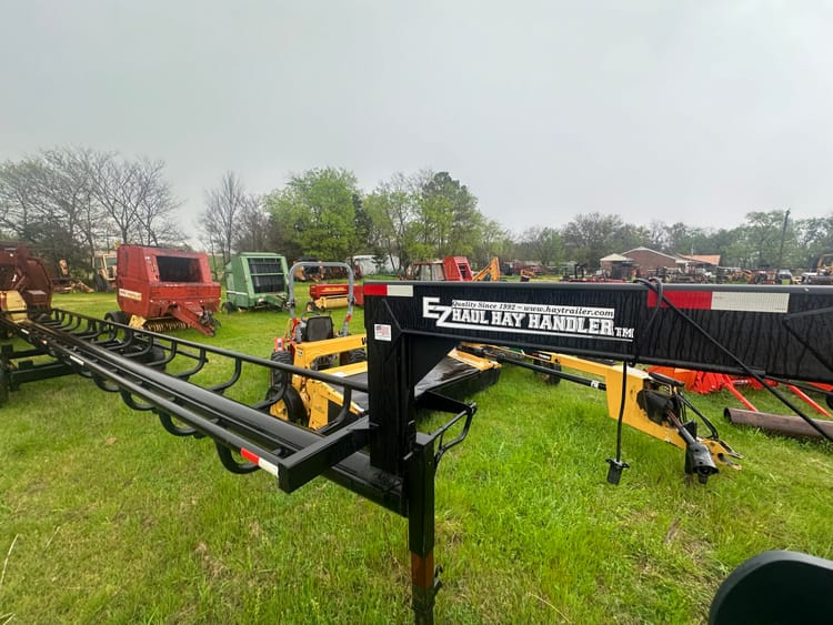 36′ EZ Haul Hay Handler
