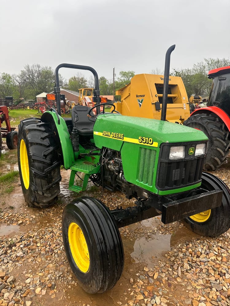 John Deere 5310