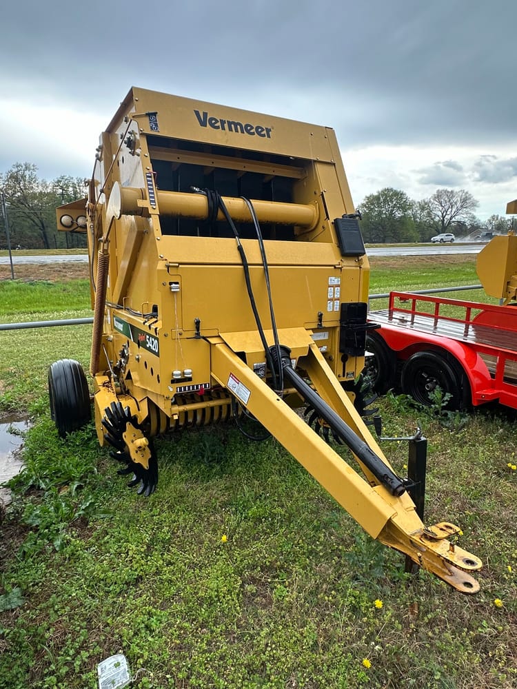 Vermeer Rebel 5420 Baler